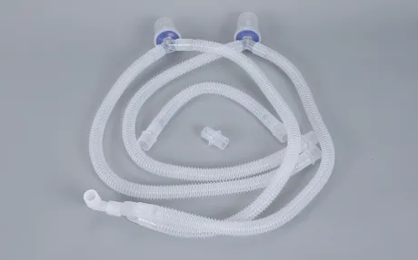 Disposable Breathing Circuit: Technical Design, Clinical Applications, and Industry Standards